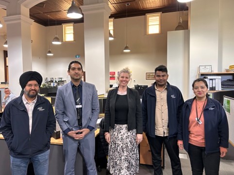 3.Echuca engineering team with Work + Stay Executive Director Kate Sowden