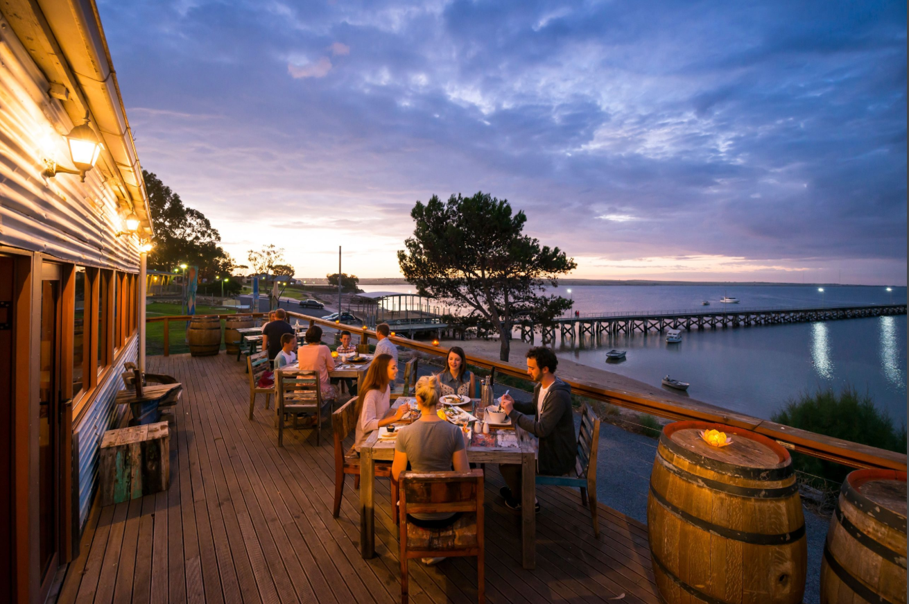Is Streaky Bay, SA a good place to live?